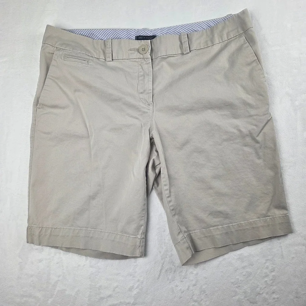Tommy Hilfiger Chino Shorts Women's Size 12 Tan Beige Cotton Twill Classic